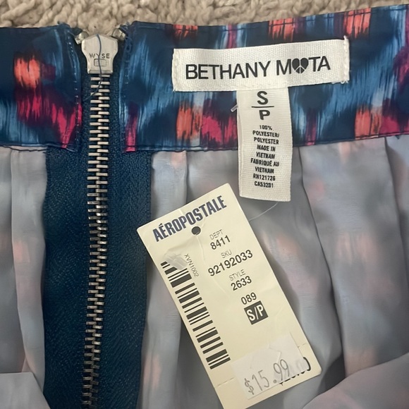 Aeropostale Bethany Mota Small Skirt Multicolored Aztec Print Floral Pattern NWT - Picture 4 of 9